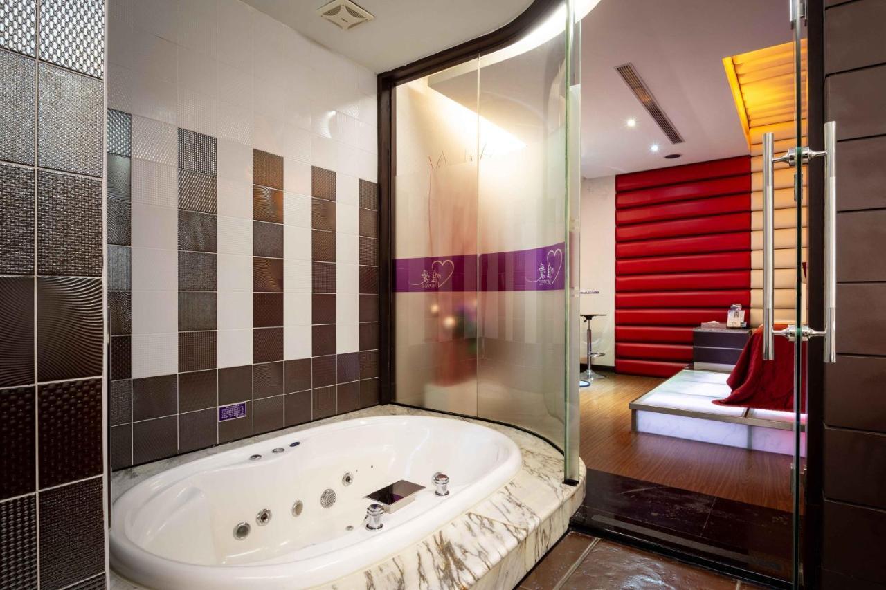 Only Love Motel Xindian Luaran gambar